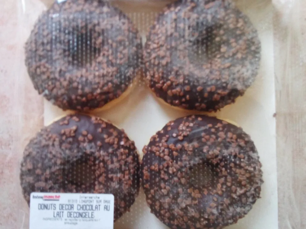 Donuts décor chocolat au lait décongelé