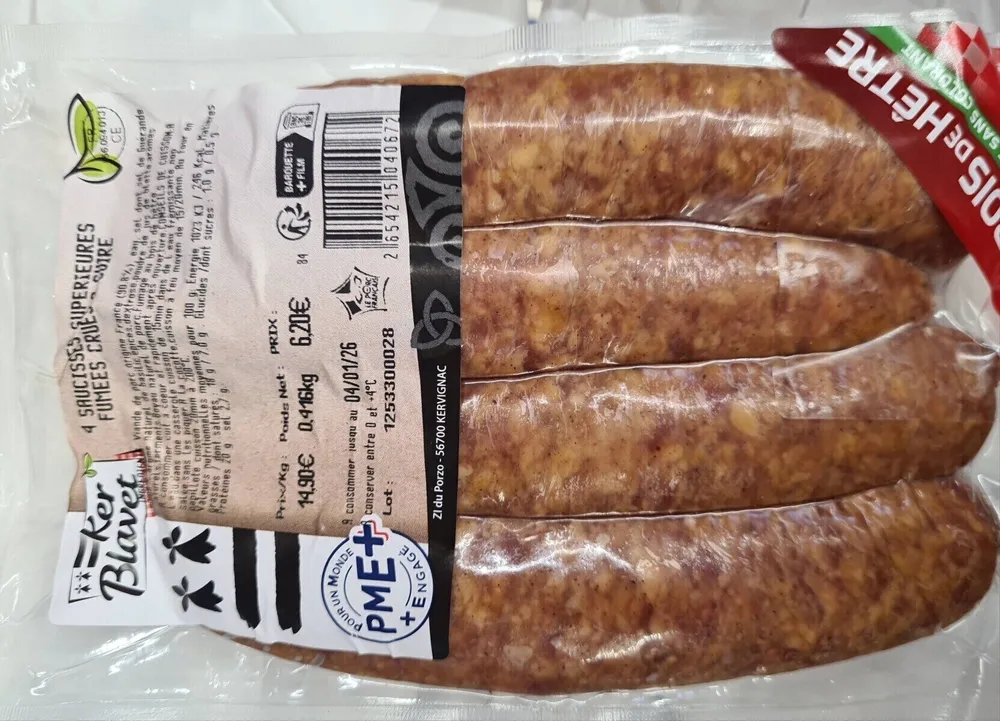 4 saucisses supérieures fumées crues à cuire