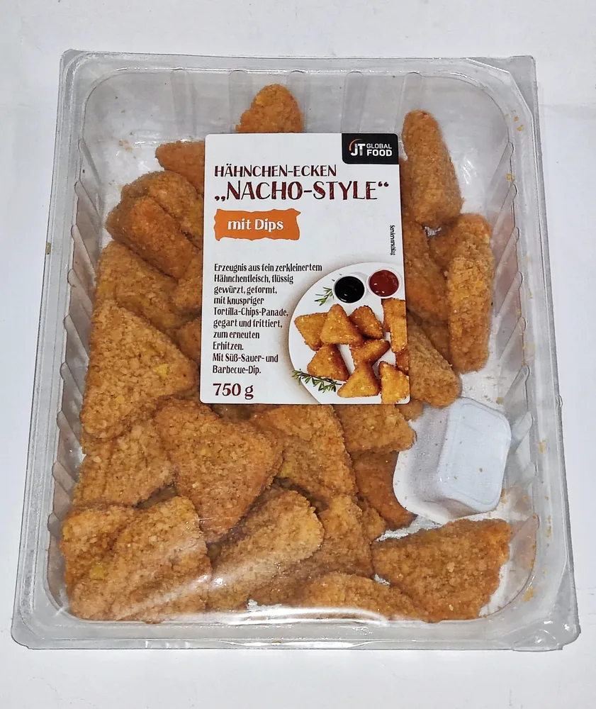 Hähnchen-Ecken Nacho-Style mit Dips