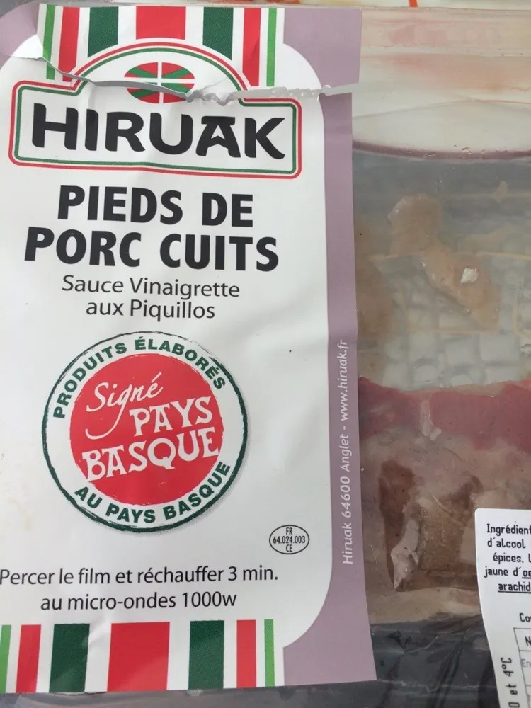 Pieds de porc cuits