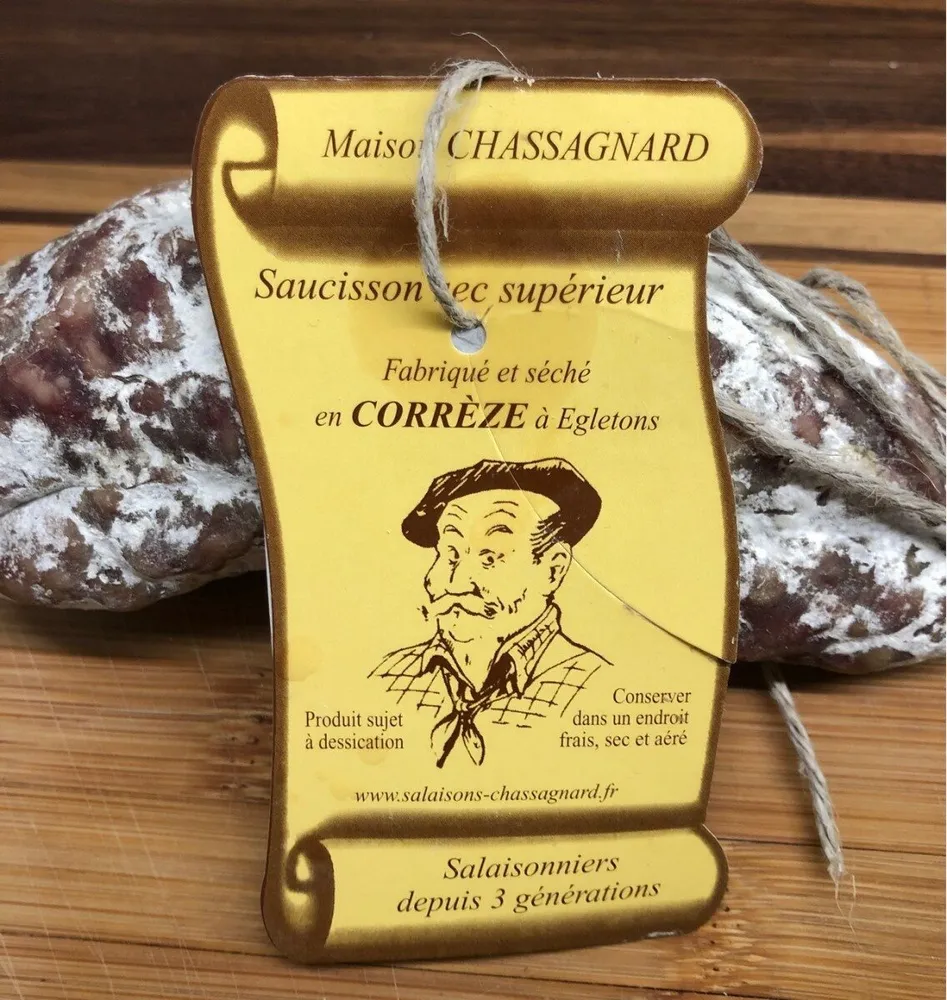 Saucisson aux noisettes