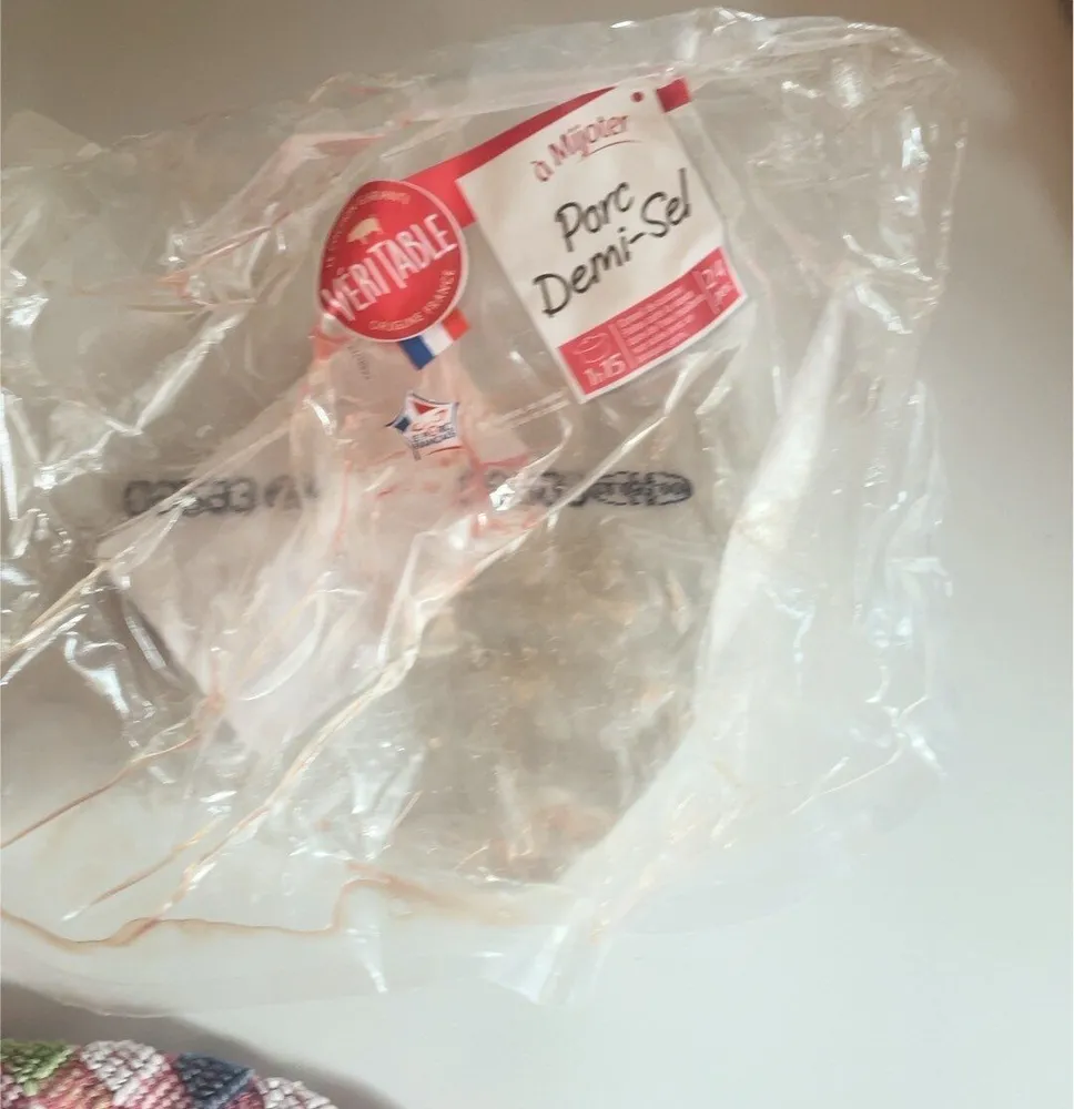Demi palette de porc demi sel