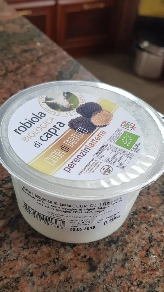 Robiola di capra cuor di tartufo