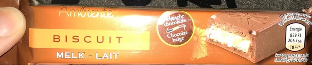 Chocolat au lait, noisette et biscuit