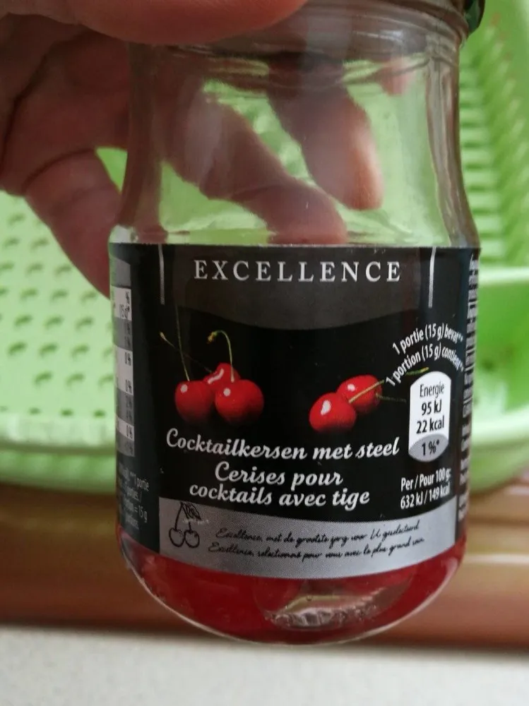 Cerises pour cocktails avec tige