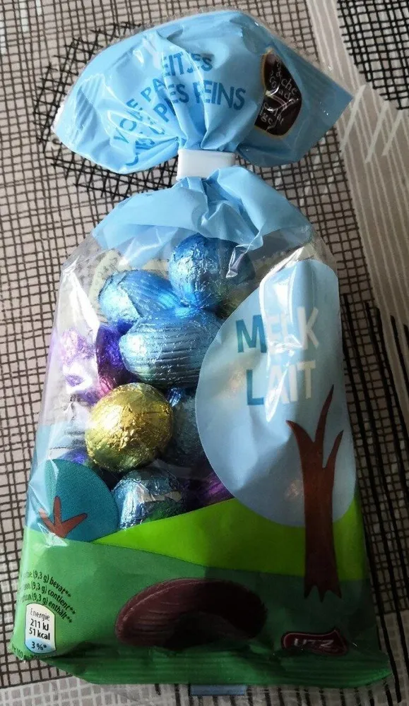 Oeufs de Pâques pleins