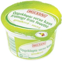 Opgeklopte verse kaas, gesuikerd.