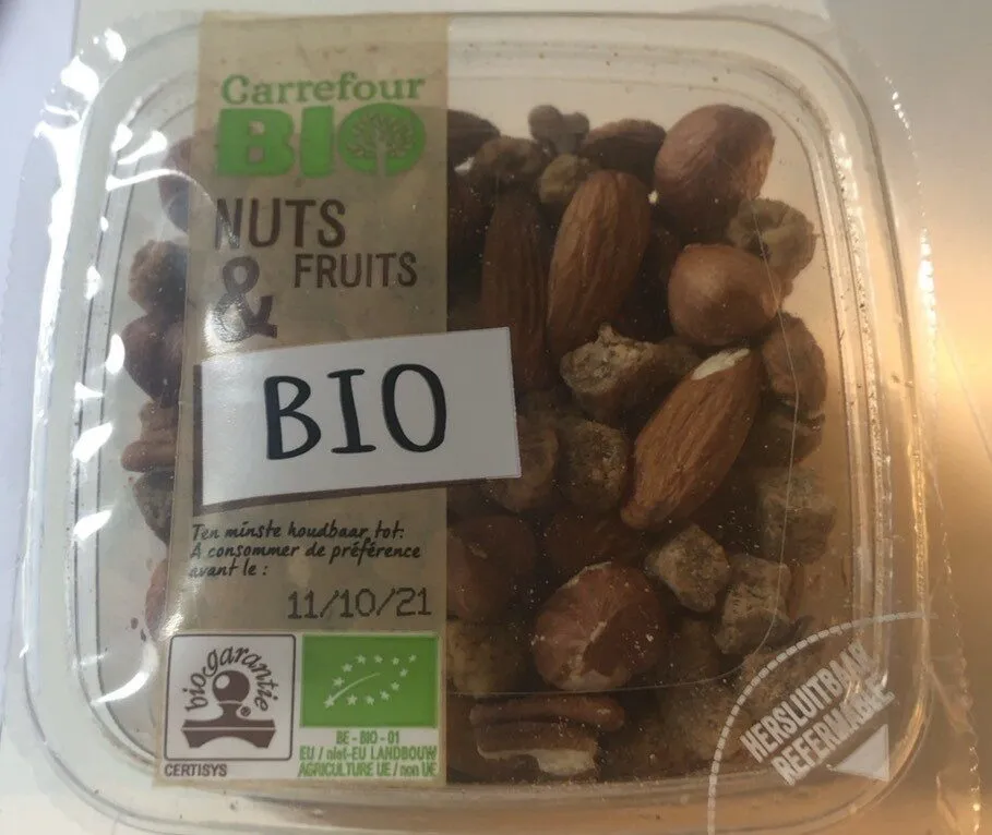 Nuts and fruits