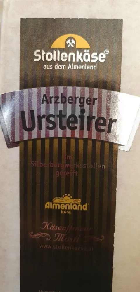 Arzberger Ursteirer Hartkäse