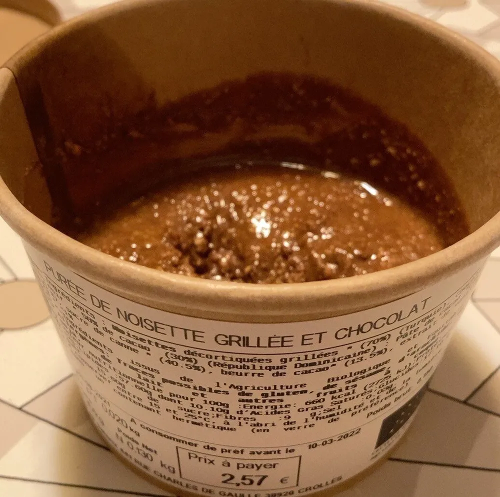 Puree de noisette grillee et chocolat