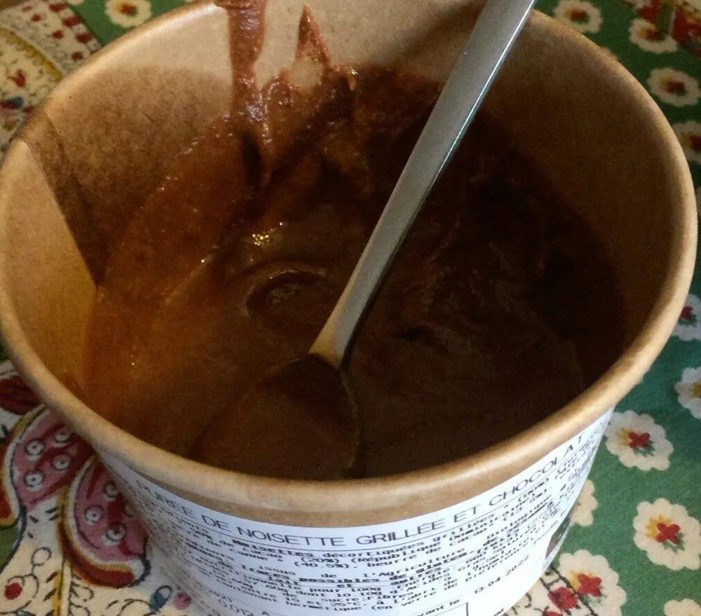 Purée de noisette grillée et chocolat