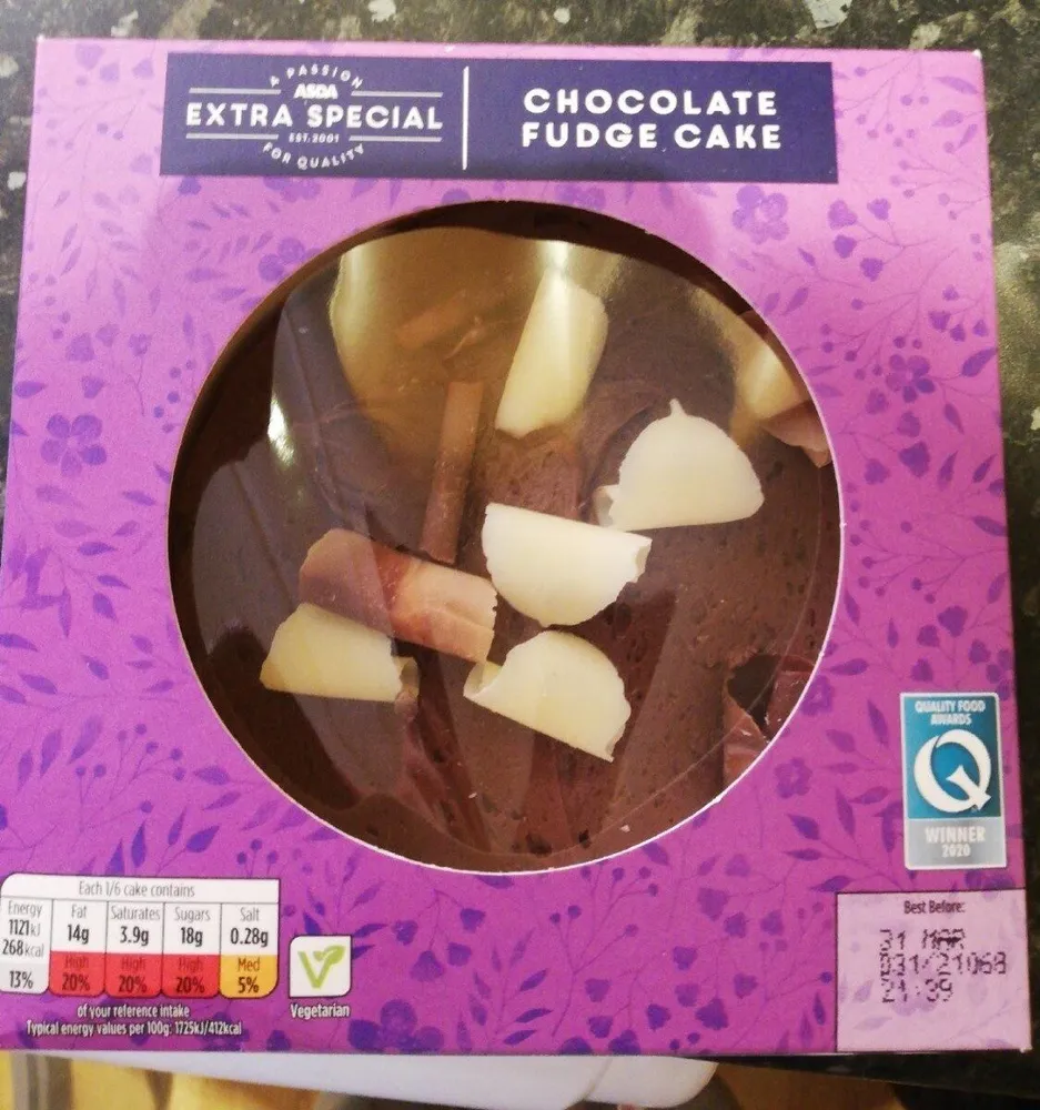 Chocolate fudge cake