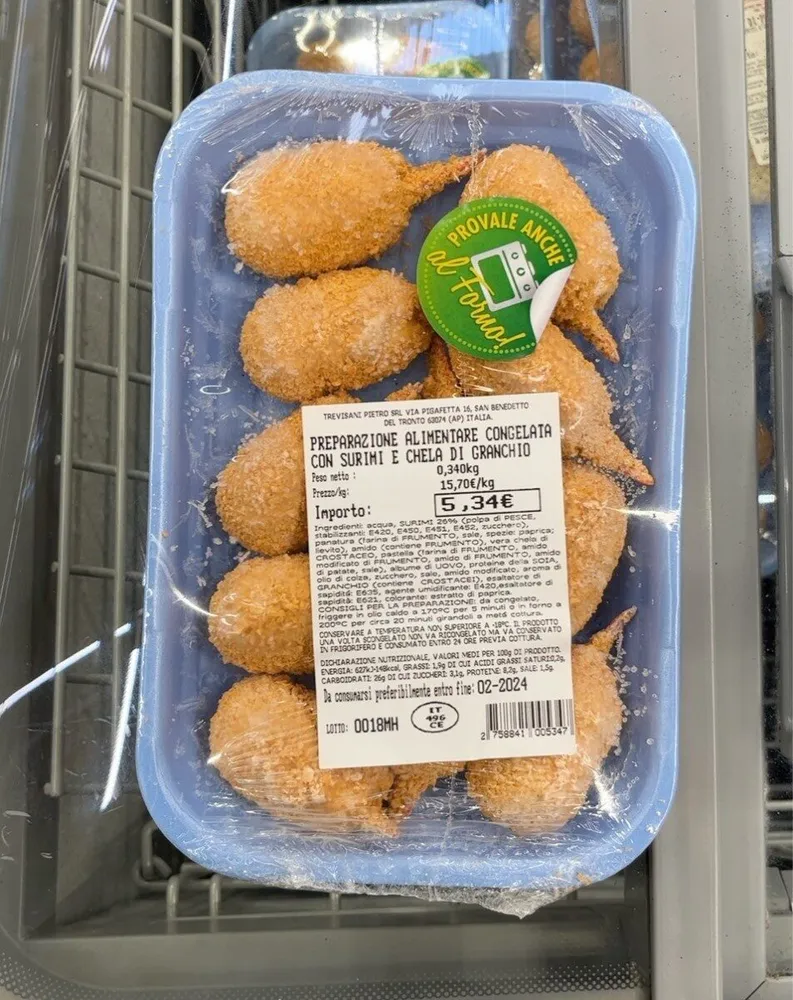 Preparazione congelata surimi e chela granchio