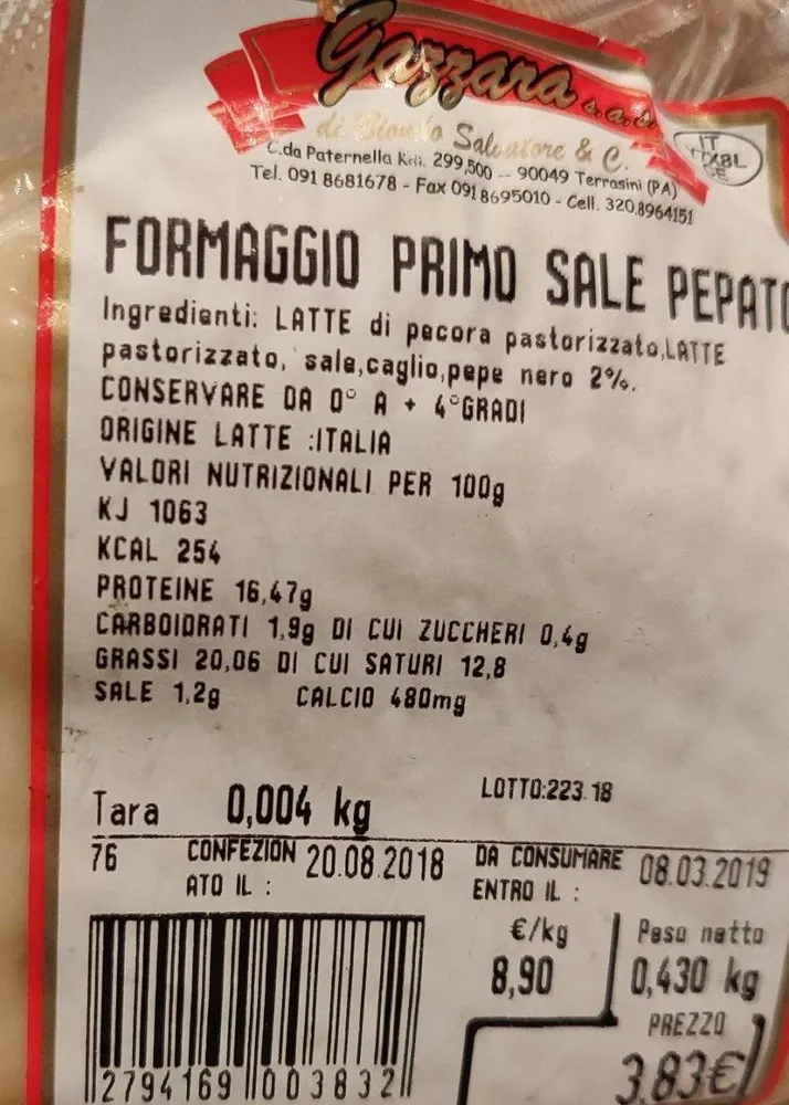 Formaggio primo sale pepato