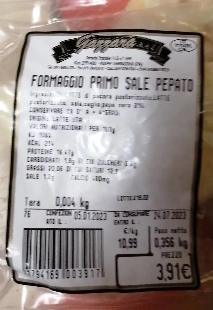Formaggio primo sale pepato