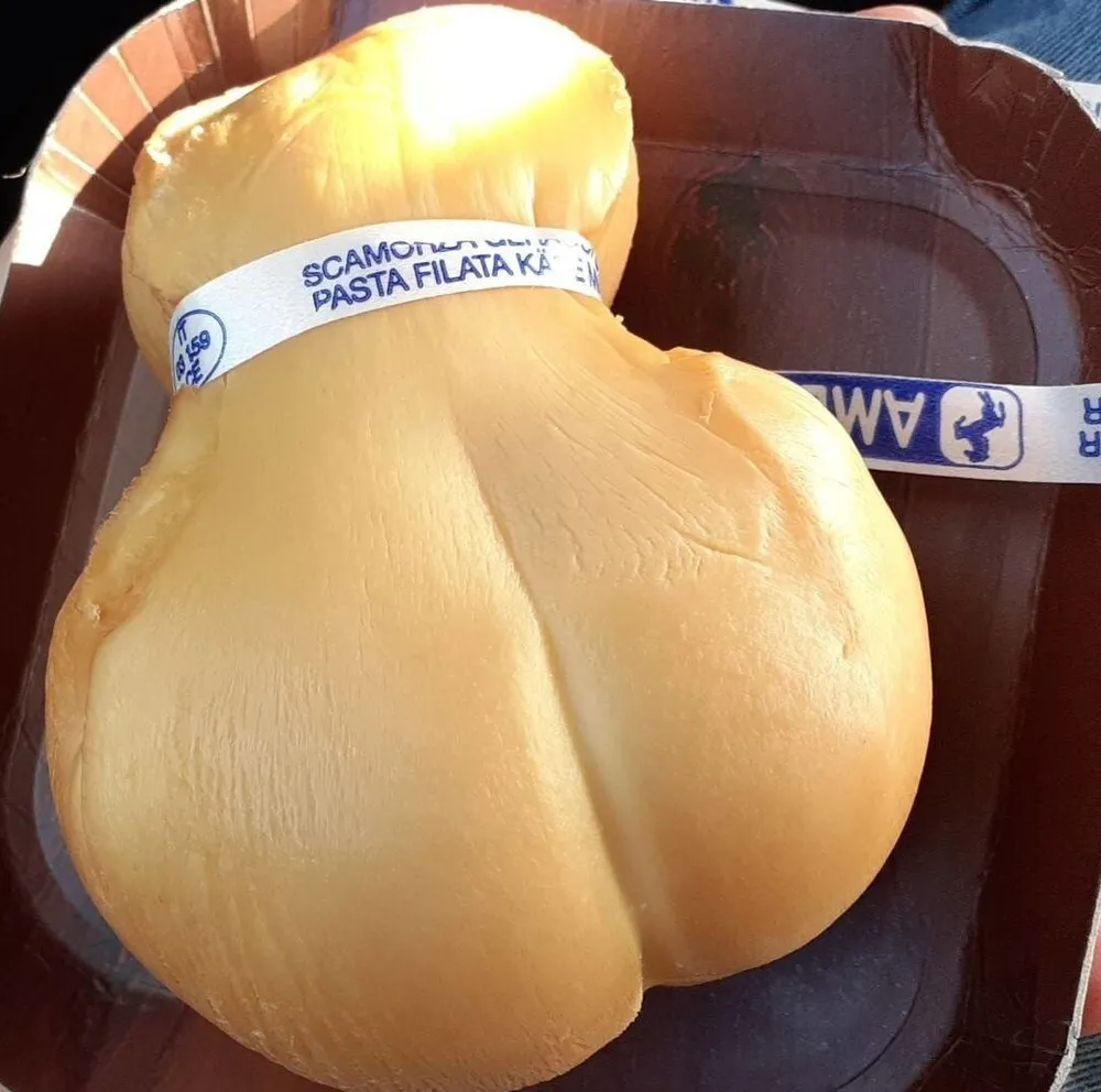 Scamorza fumée filée