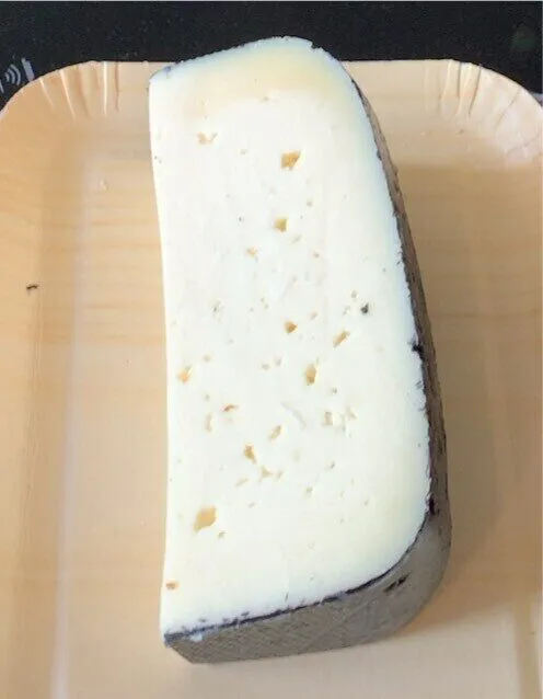 Tomme noir des Pyrénées