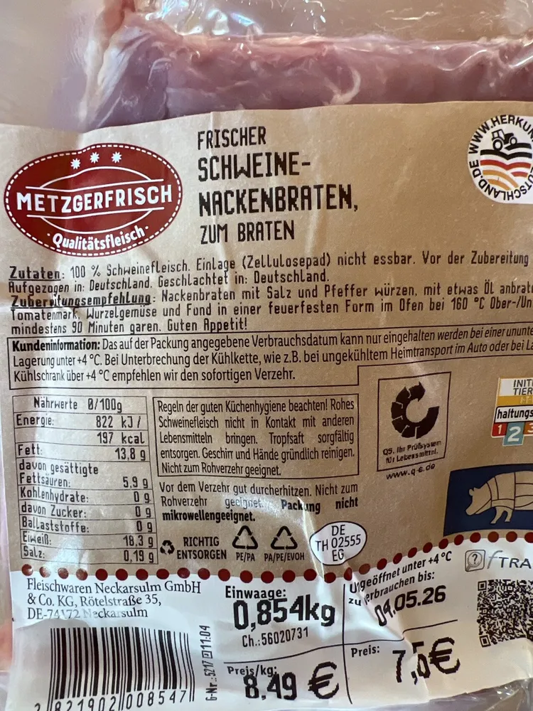Frischer Schweinenackenbraten zum Braten