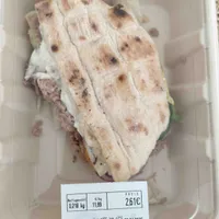 Fladenbrot mit Thunfisch