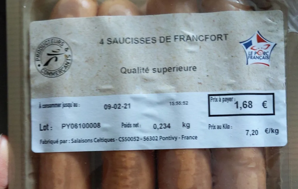 4 saucisses de Francfort