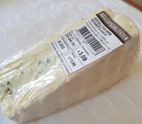 gefüllter Brie schnittlauch