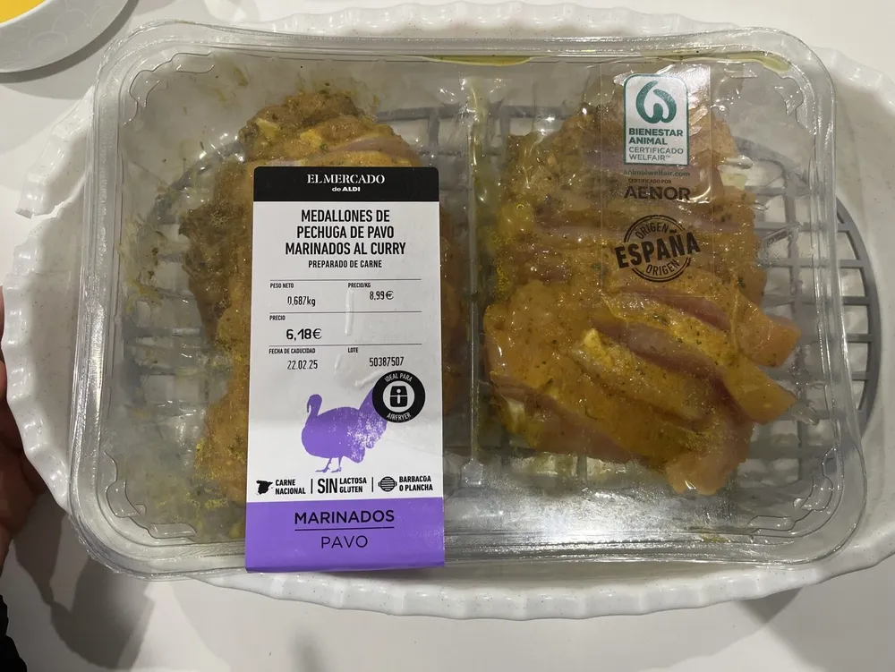 Medallones de Pechuga de pavo marinados al curry