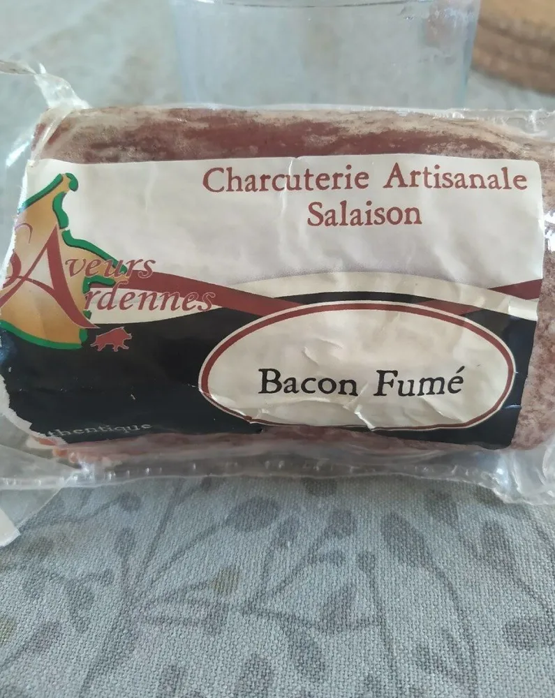 Bacon (filet de porc séché et fumé)