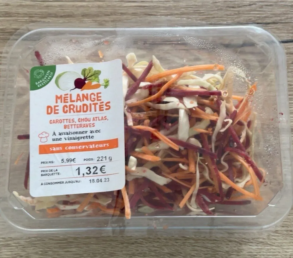 Mélange de crudités carottes, chou atlas,betteraves