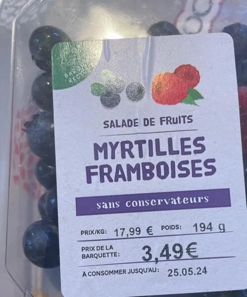 Salade de fruits myrtilles framboises