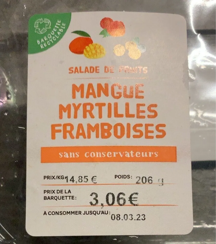 Salade de fruits Mangues myrtilles framboises