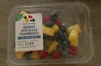 Salade de fruits ananas myrtilles framboises