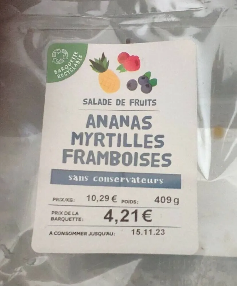 Salade de fruits ananas myrtilles framboises