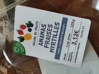 Ananas fraises myrtilles
