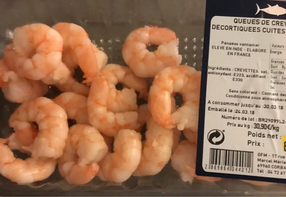 Queues de crevettes decortiquees cuites refrigerees