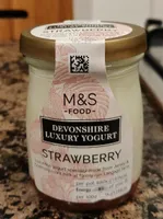 Devonshire Luxury Strawberry Yogurt