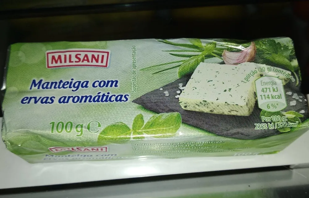 manteiga com ervas aromáticas