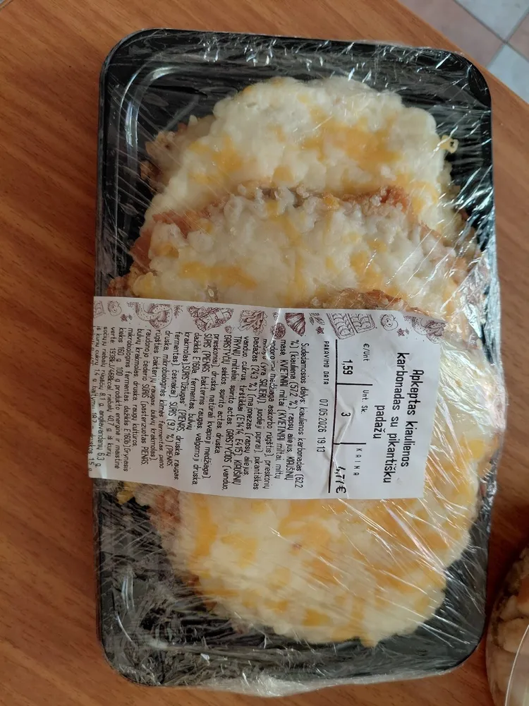 Apkeptas Kiaulienos Karbonadas Su Pikantišku Padažu