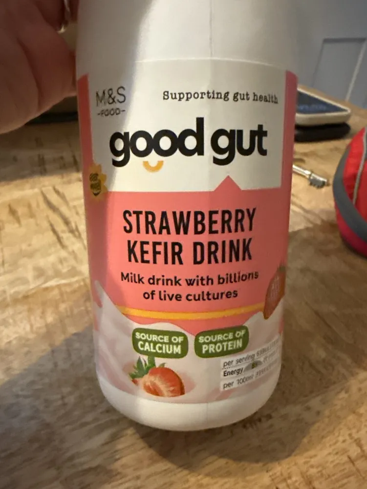Kefir strawbery drink with live cultures