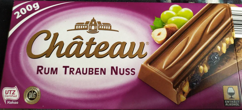 Edel-Vollmilch schokolade mit Rum-Rosinen und gehackten Haselnüssen