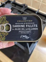 SKINLESS & BONELESS SARDINE FILLETS in OLIVE OIL with LEMON