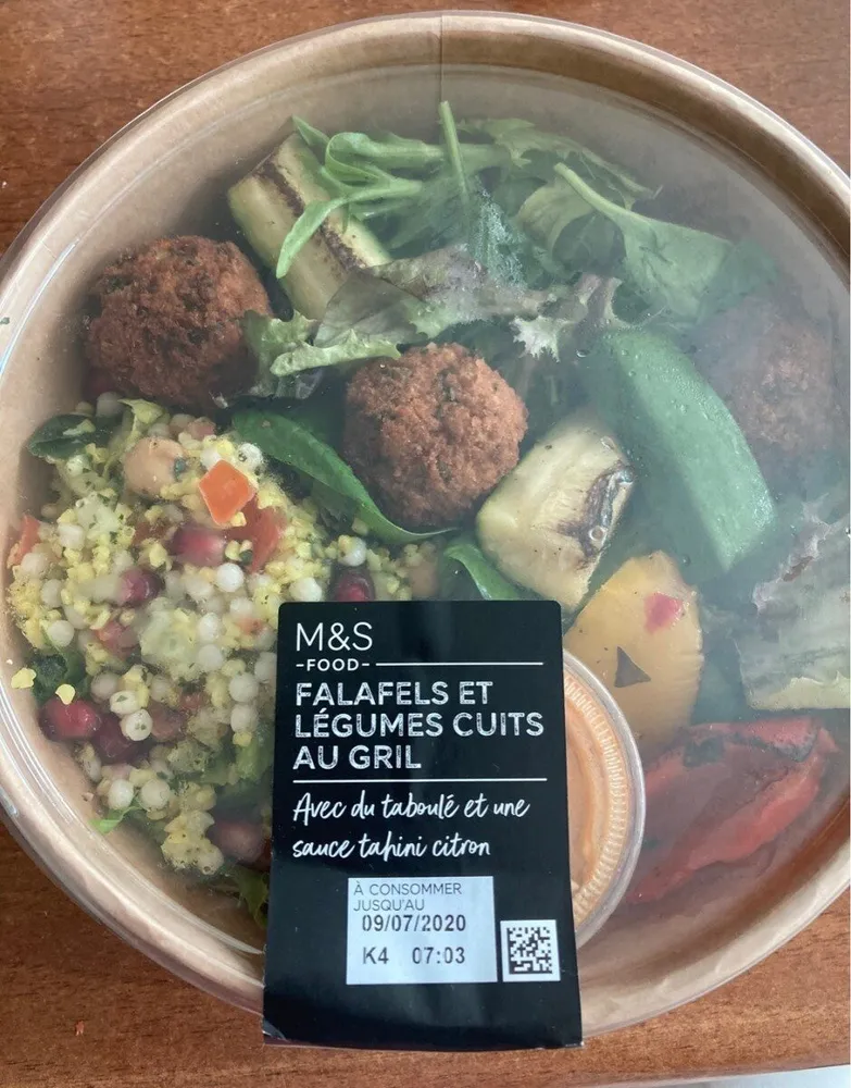 Salade falafels et legumes cuits au gril