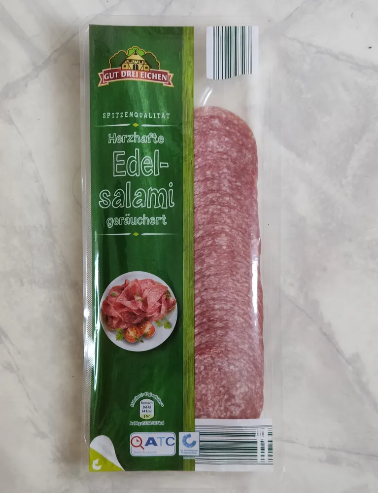 Herzhafte Edelsalami geräuchert