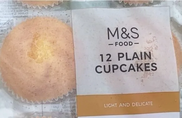 12 plain cupcakes