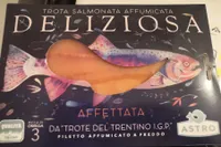 Trota salmonata affumicata deliziosa
