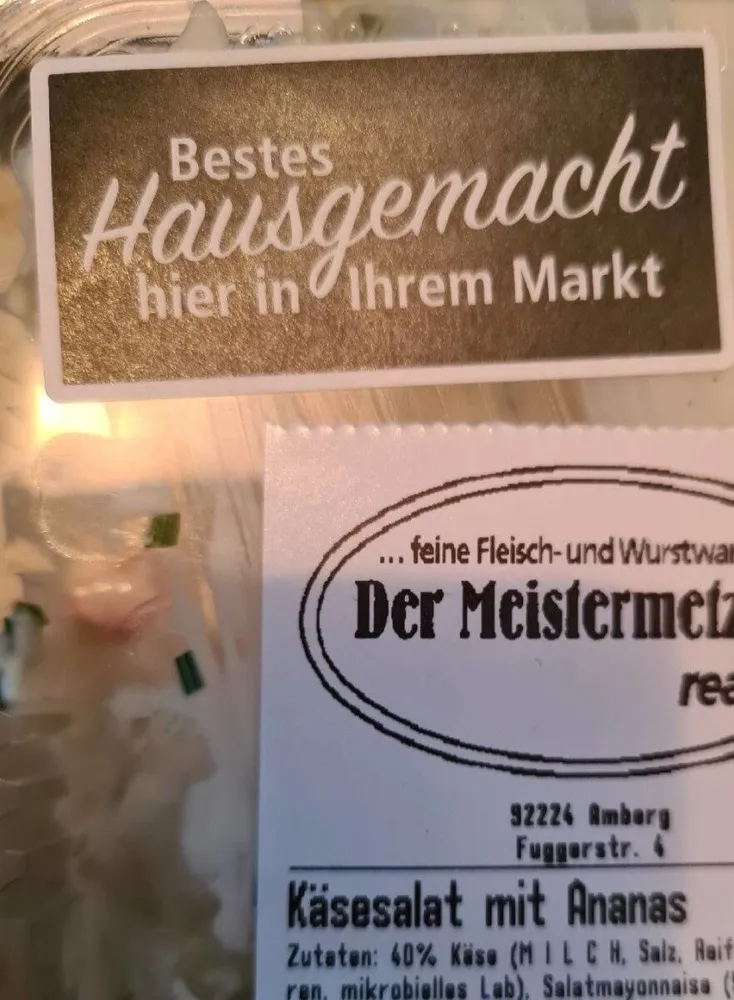 Käsesalat mit Ananas