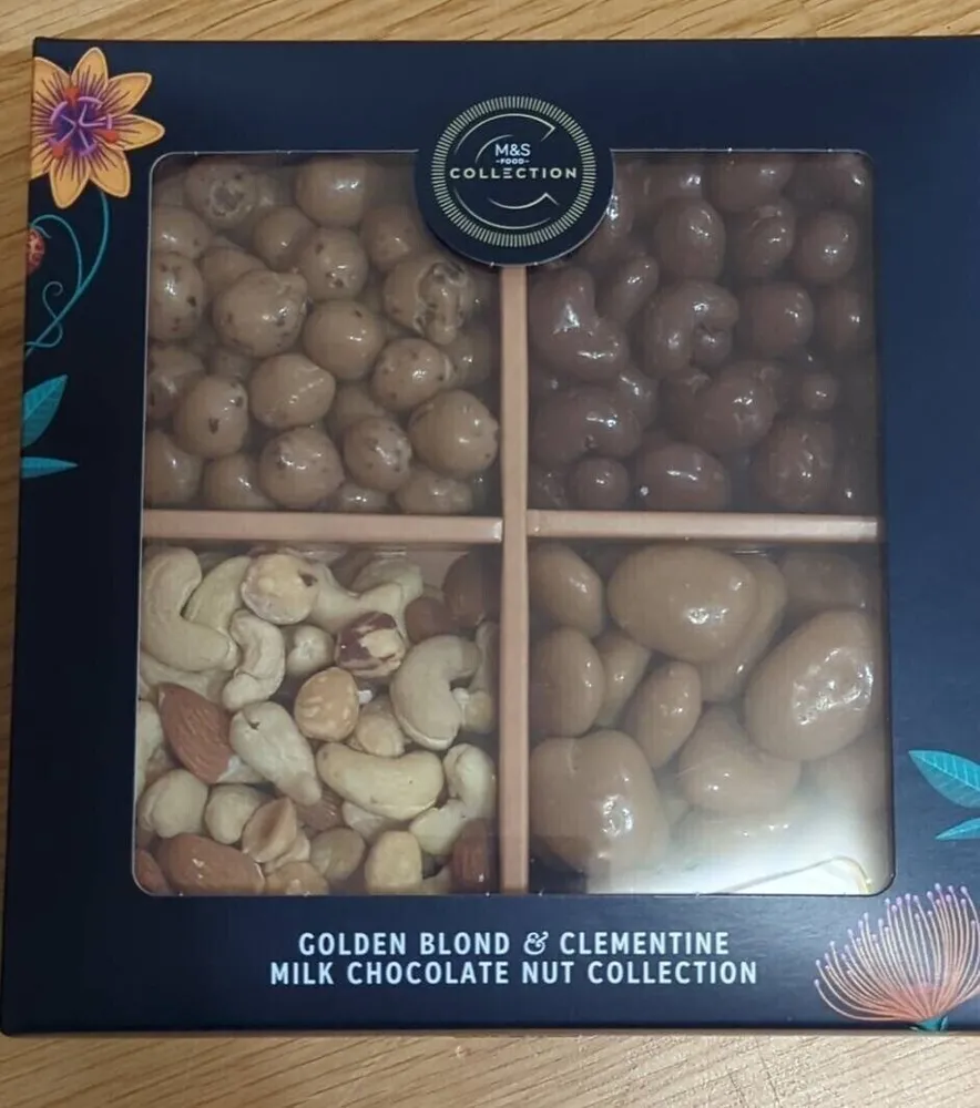 Golden Blond & Clementine Milk chocolate nut collection