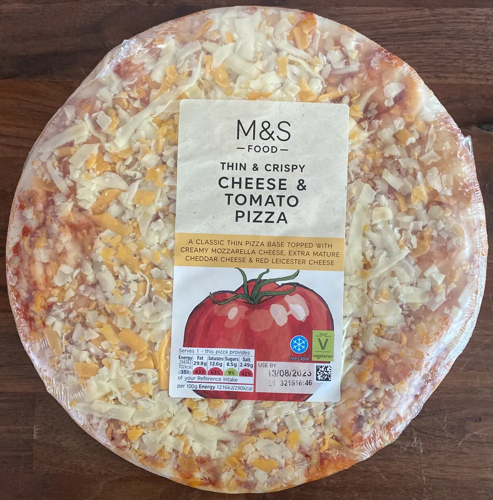 cheese & tomato pizza