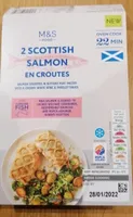 2 Scottish salmon en croutes