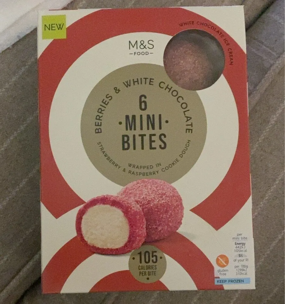 Berries and whote chovolate mini bites