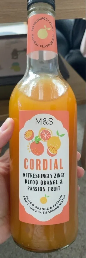 Cordial refreshingly zingly blood orange & passion fruit